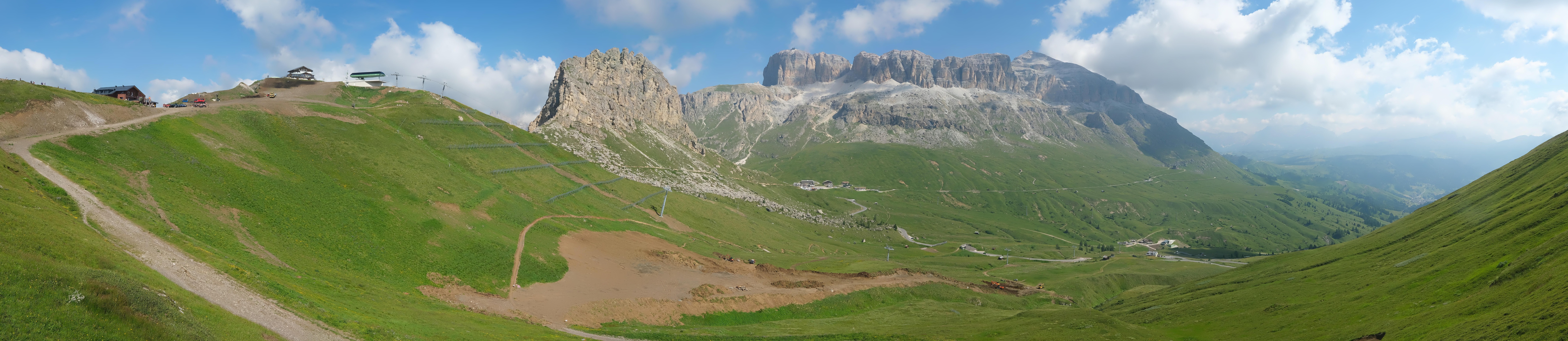 Archiv Foto Webcam Fassatal Panorama - Pordoi Pass
