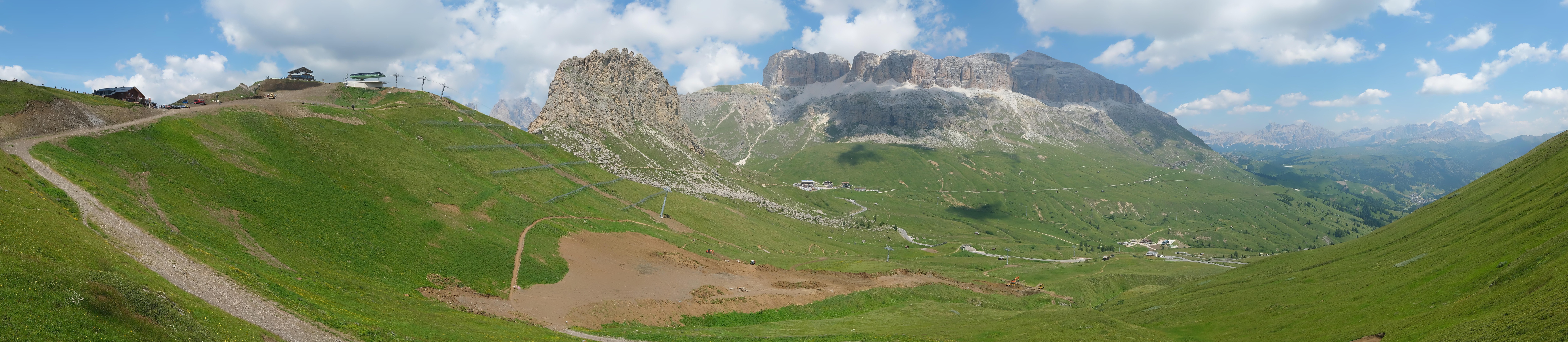 Archiv Foto Webcam Fassatal Panorama - Pordoi Pass