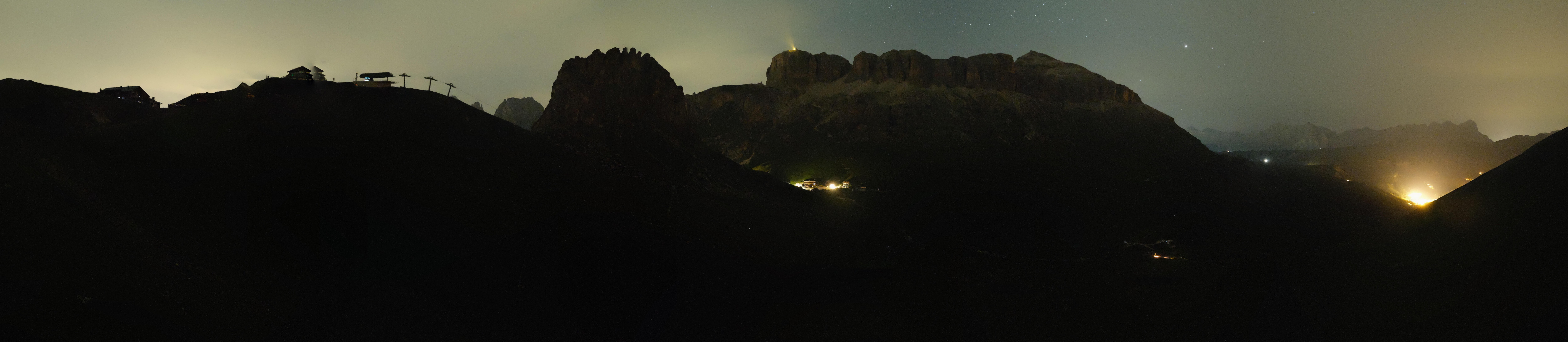 Archiv Foto Webcam Fassatal Panorama - Pordoi Pass