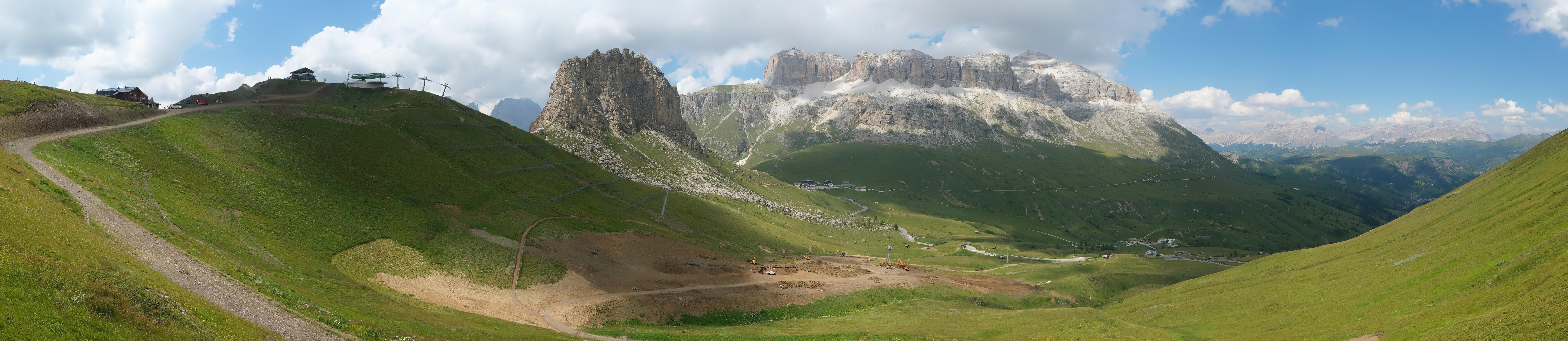 Archiv Foto Webcam Fassatal Panorama - Pordoi Pass