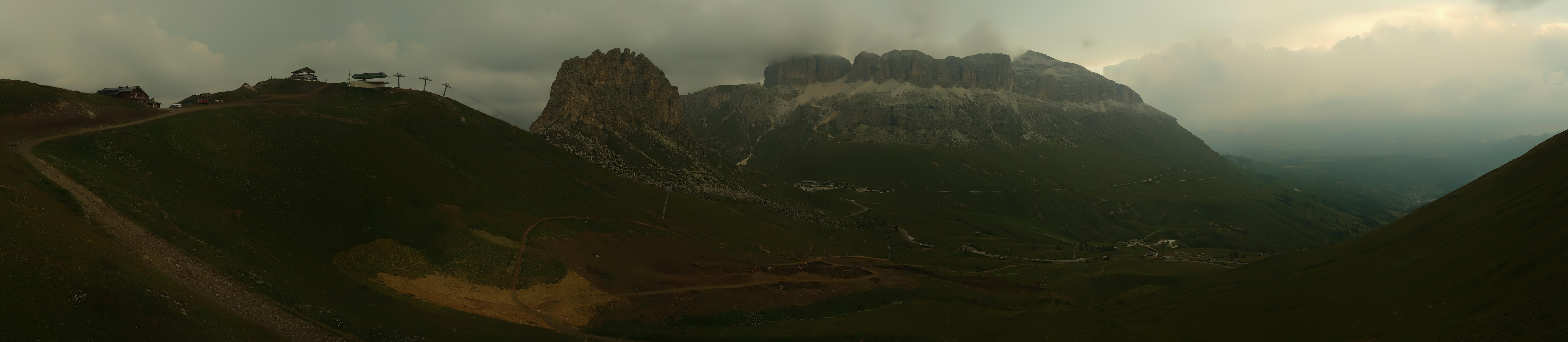 Archiv Foto Webcam Fassatal Panorama - Pordoi Pass