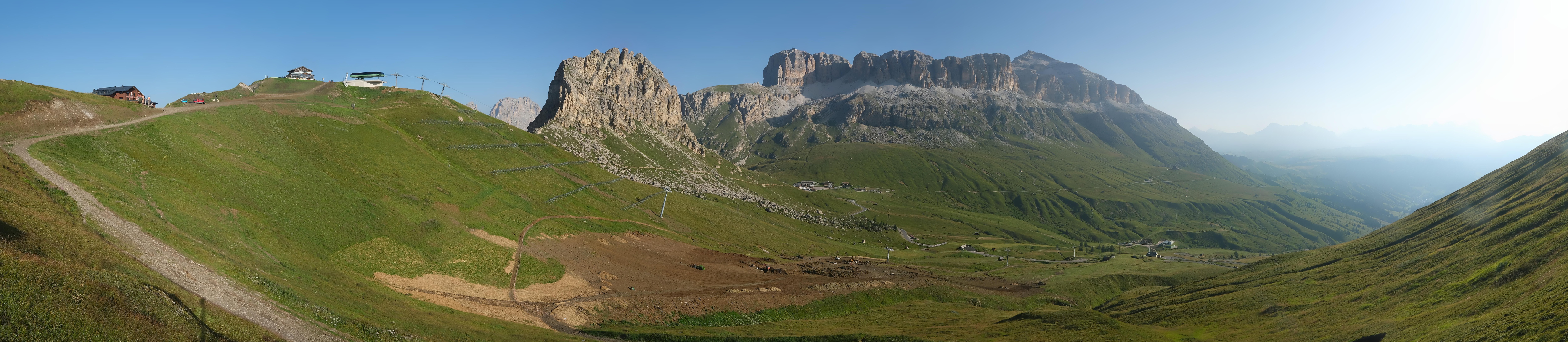 Archiv Foto Webcam Fassatal Panorama - Pordoi Pass