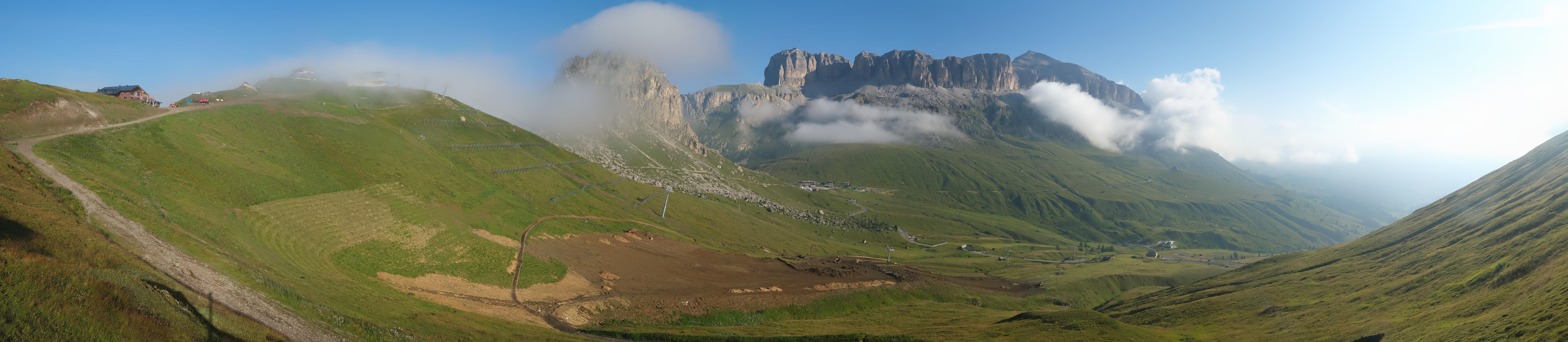 Archiv Foto Webcam Fassatal Panorama - Pordoi Pass