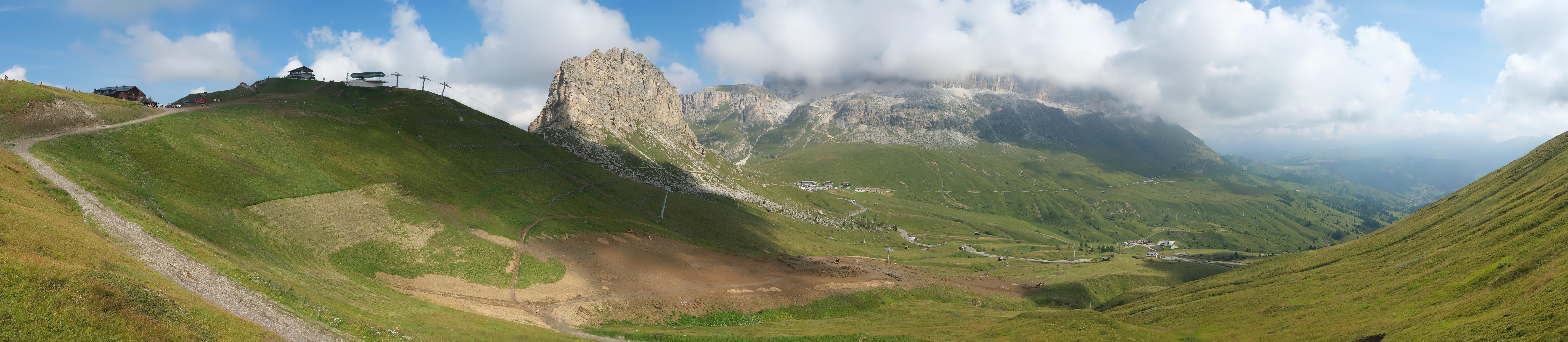 Archiv Foto Webcam Fassatal Panorama - Pordoi Pass