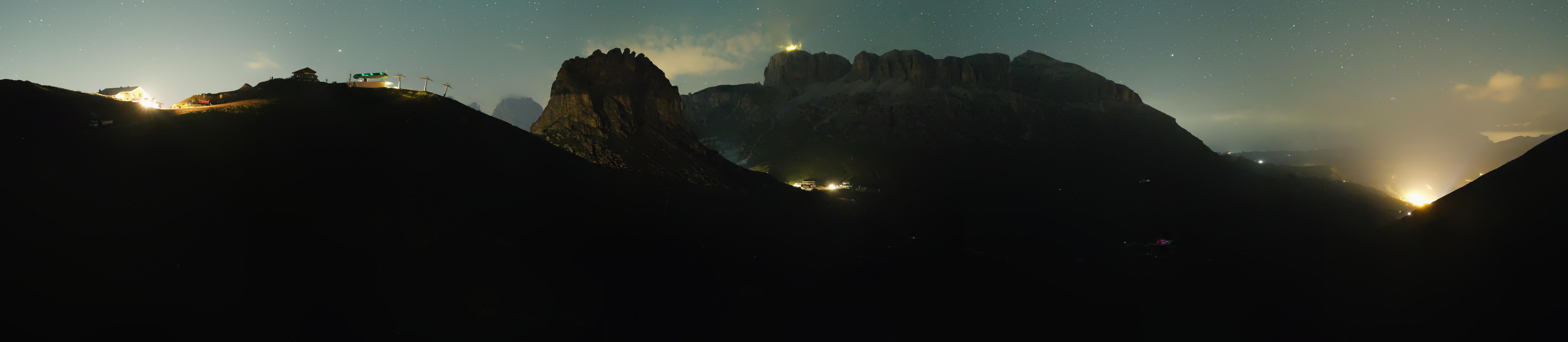 Archiv Foto Webcam Fassatal Panorama - Pordoi Pass
