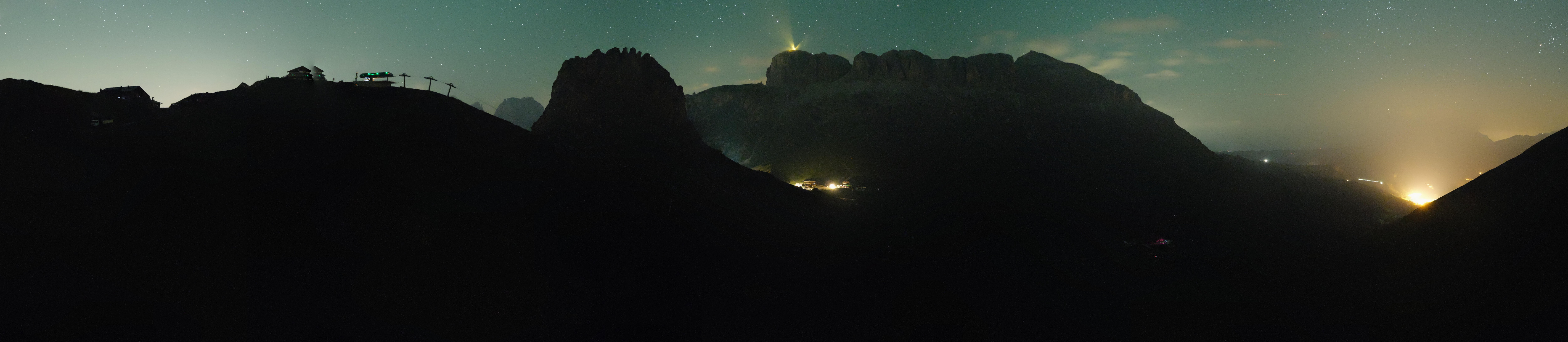 Archiv Foto Webcam Fassatal Panorama - Pordoi Pass