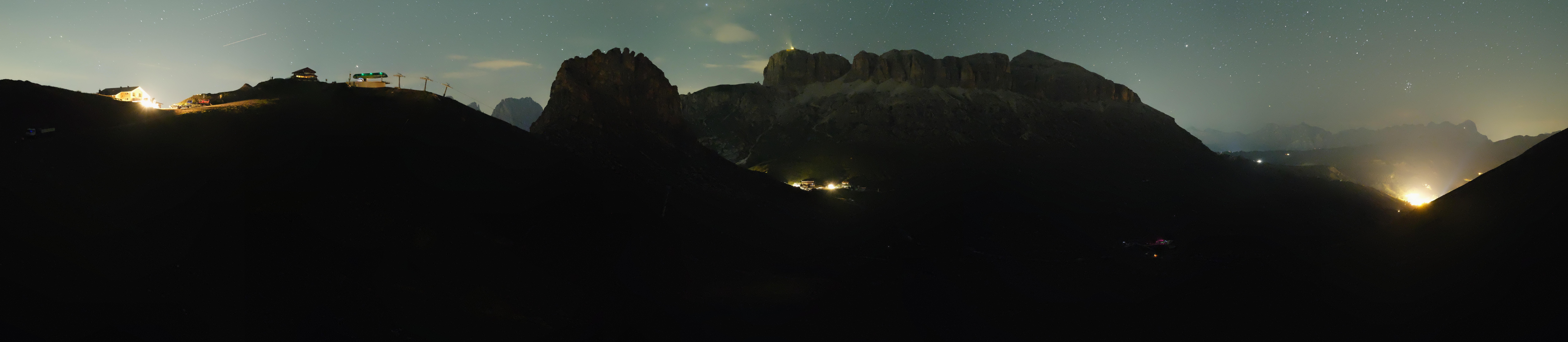 Archiv Foto Webcam Fassatal Panorama - Pordoi Pass