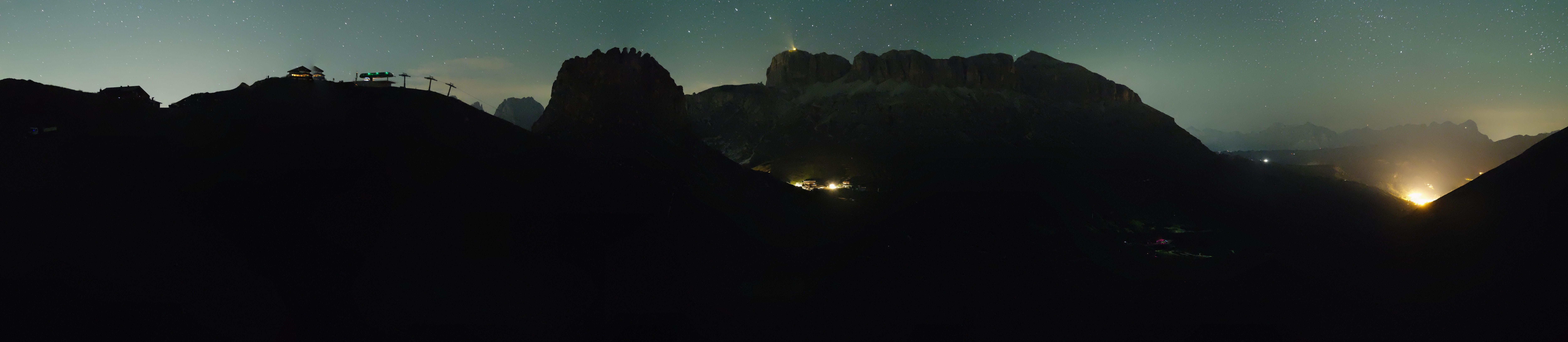 Archiv Foto Webcam Fassatal Panorama - Pordoi Pass