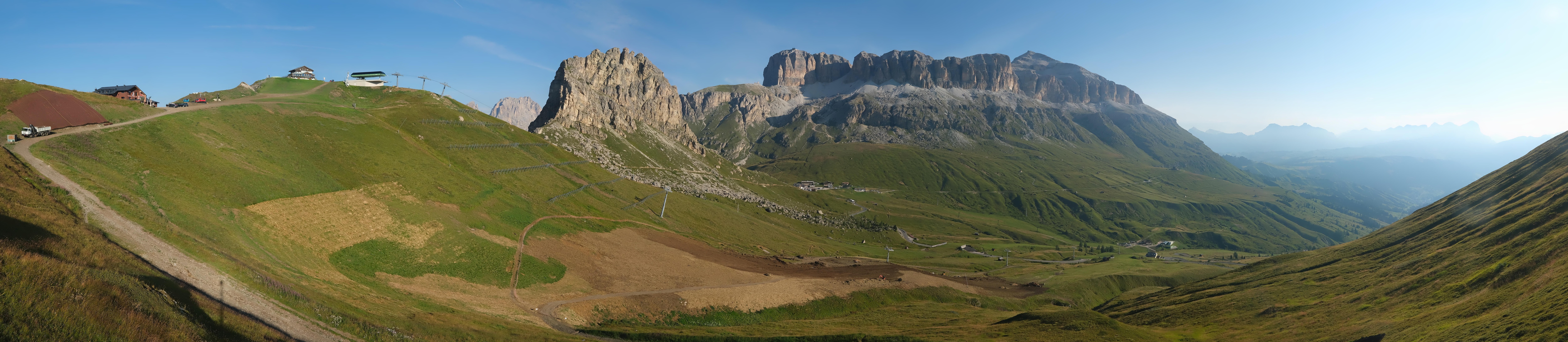 Archiv Foto Webcam Fassatal Panorama - Pordoi Pass