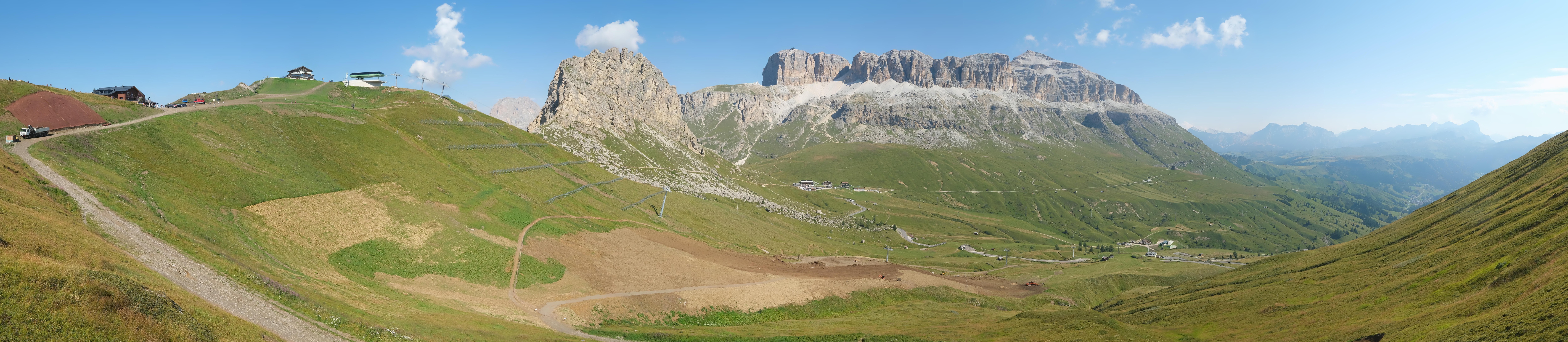 Archiv Foto Webcam Fassatal Panorama - Pordoi Pass