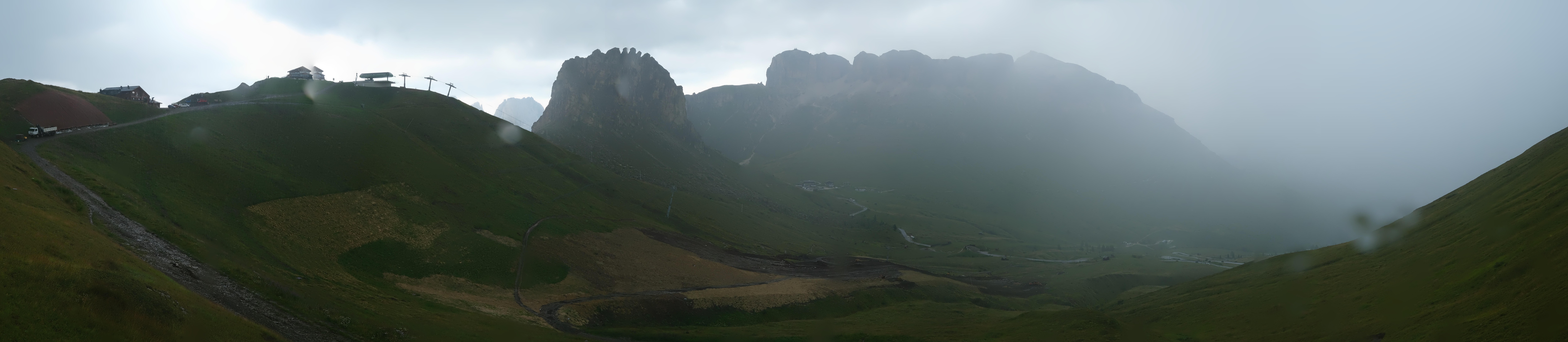 Archiv Foto Webcam Fassatal Panorama - Pordoi Pass