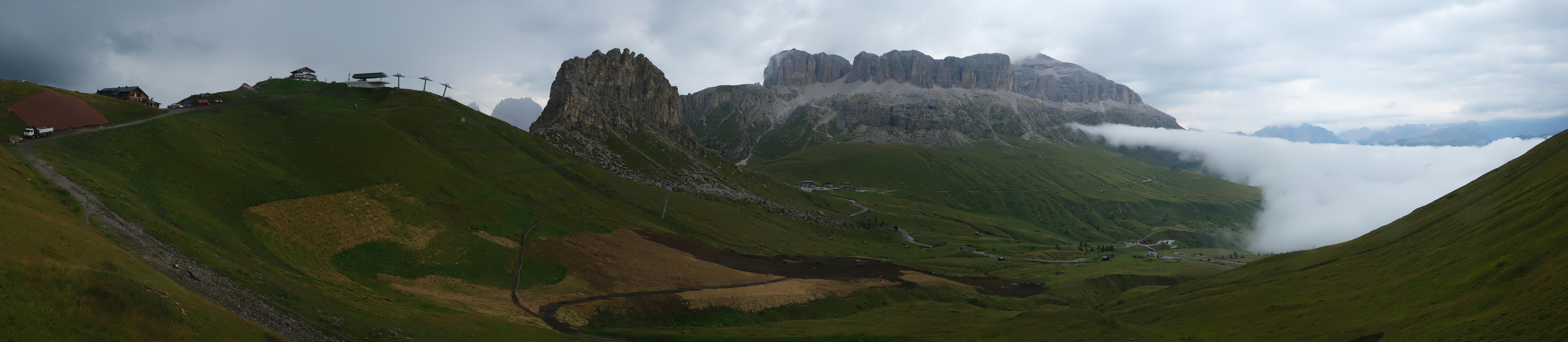 Archiv Foto Webcam Fassatal Panorama - Pordoi Pass