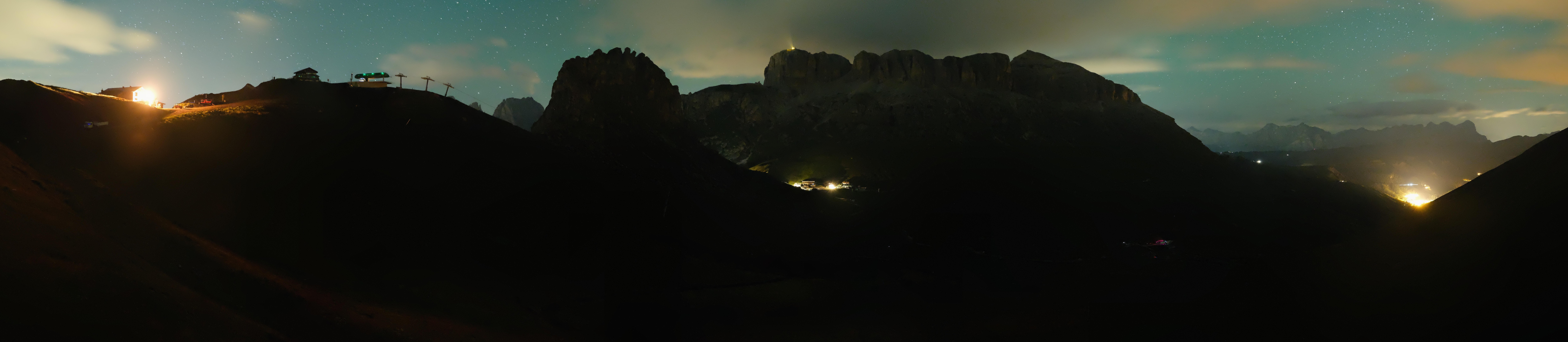 Archiv Foto Webcam Fassatal Panorama - Pordoi Pass