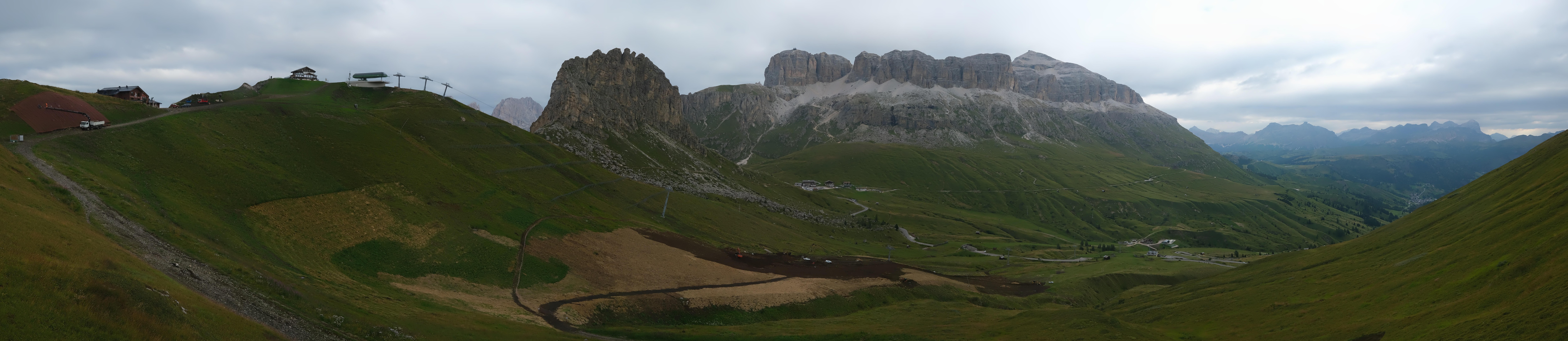 Archiv Foto Webcam Fassatal Panorama - Pordoi Pass