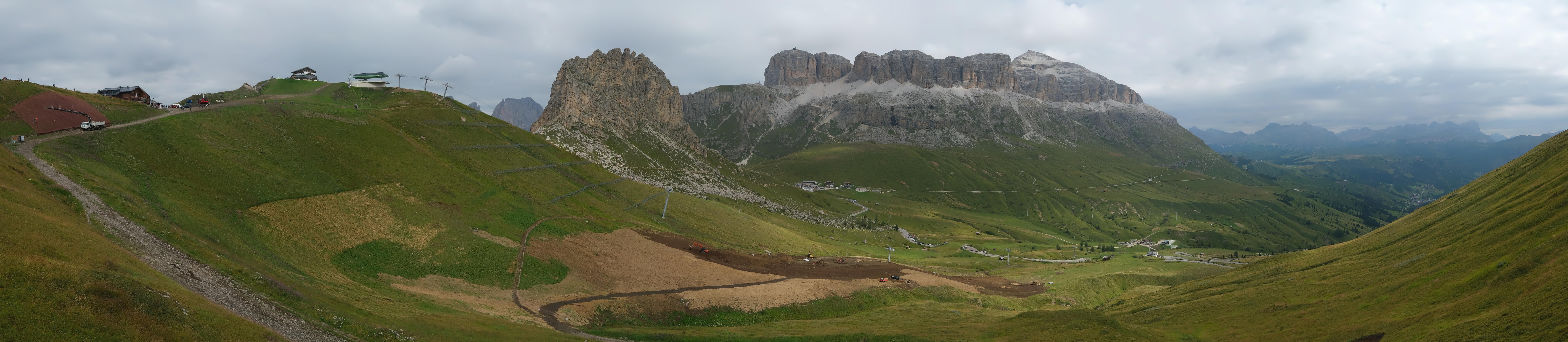 Archiv Foto Webcam Fassatal Panorama - Pordoi Pass