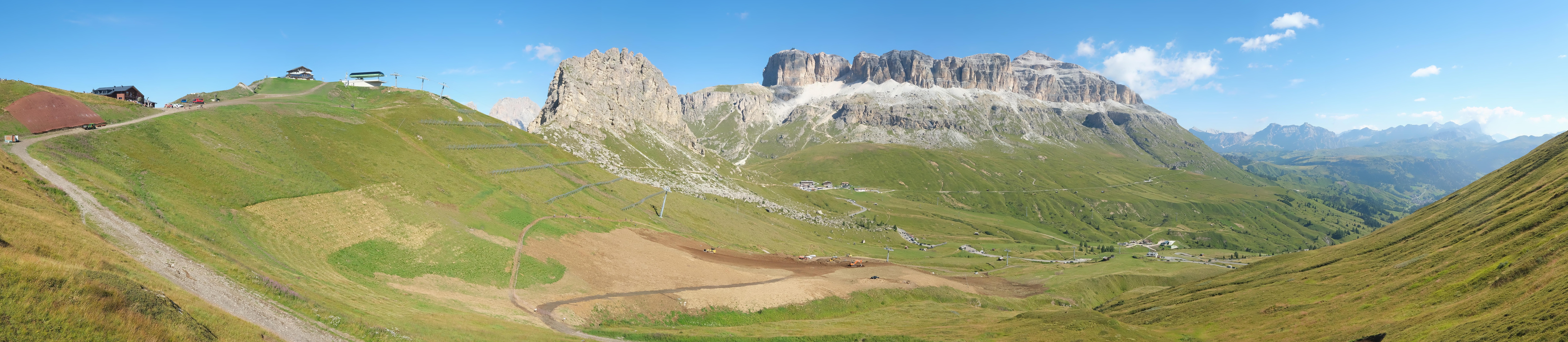 Archiv Foto Webcam Fassatal Panorama - Pordoi Pass