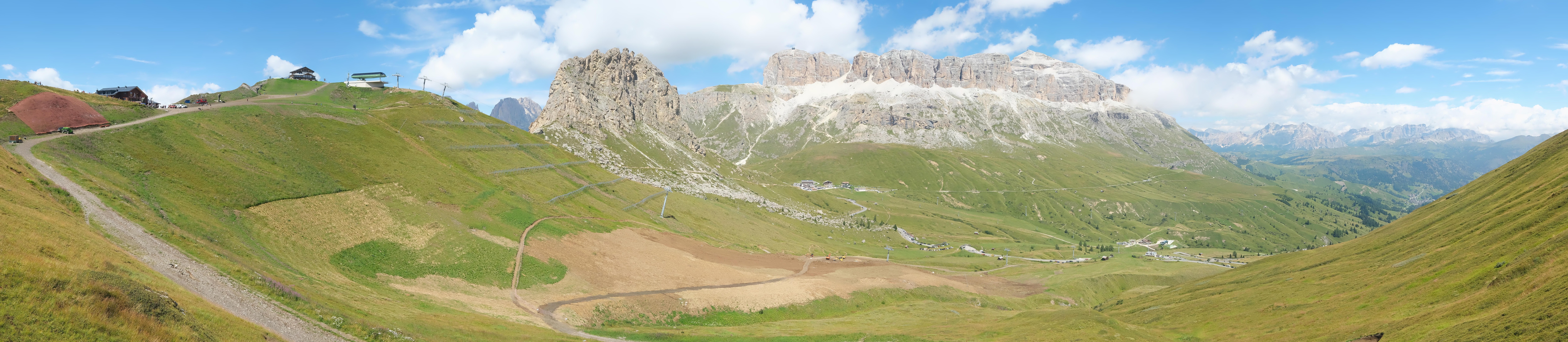 Archiv Foto Webcam Fassatal Panorama - Pordoi Pass