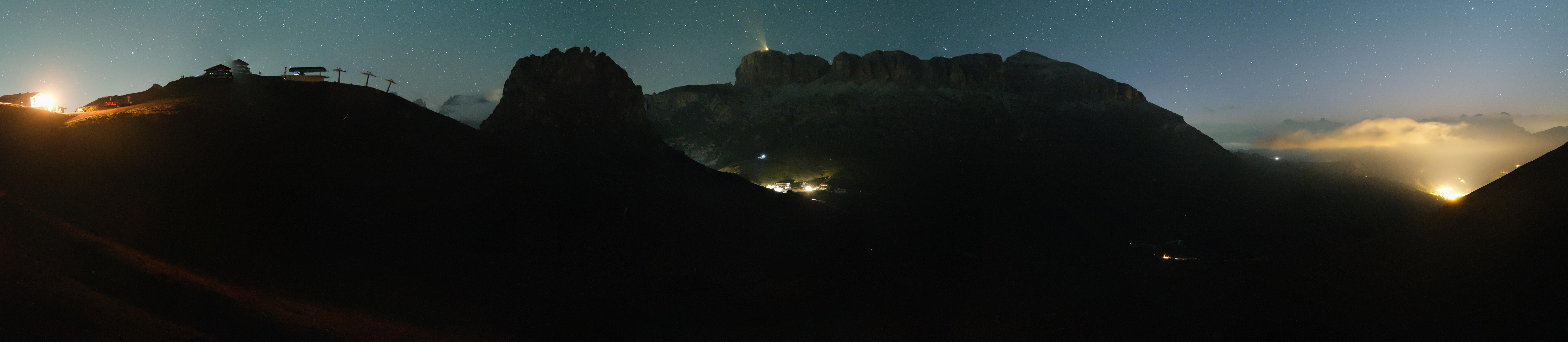 Archiv Foto Webcam Fassatal Panorama - Pordoi Pass