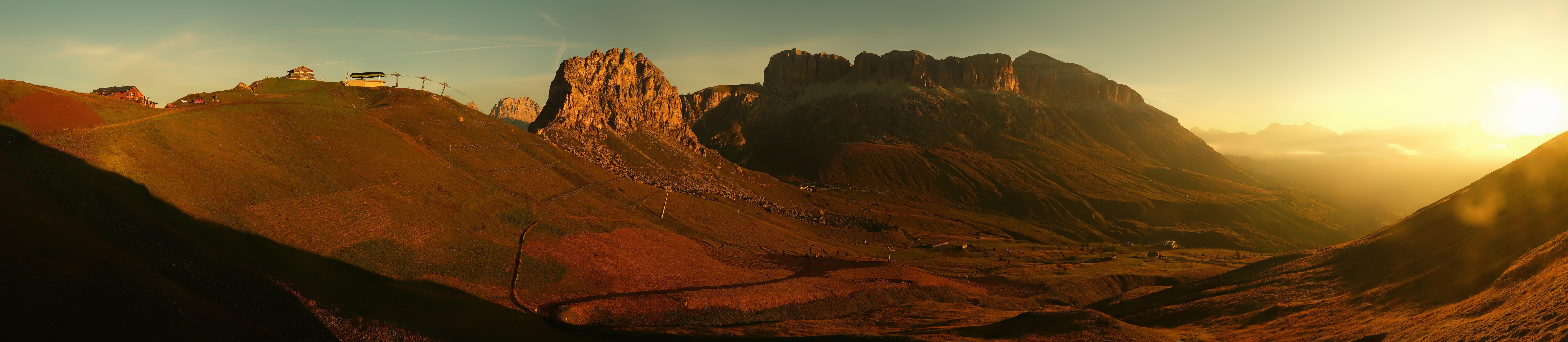 Archiv Foto Webcam Fassatal Panorama - Pordoi Pass