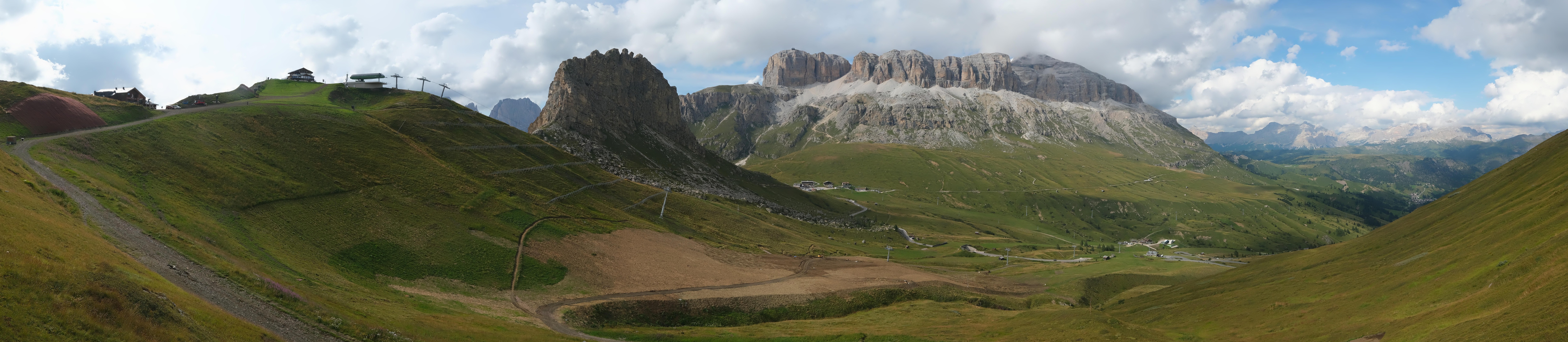 Archiv Foto Webcam Fassatal Panorama - Pordoi Pass