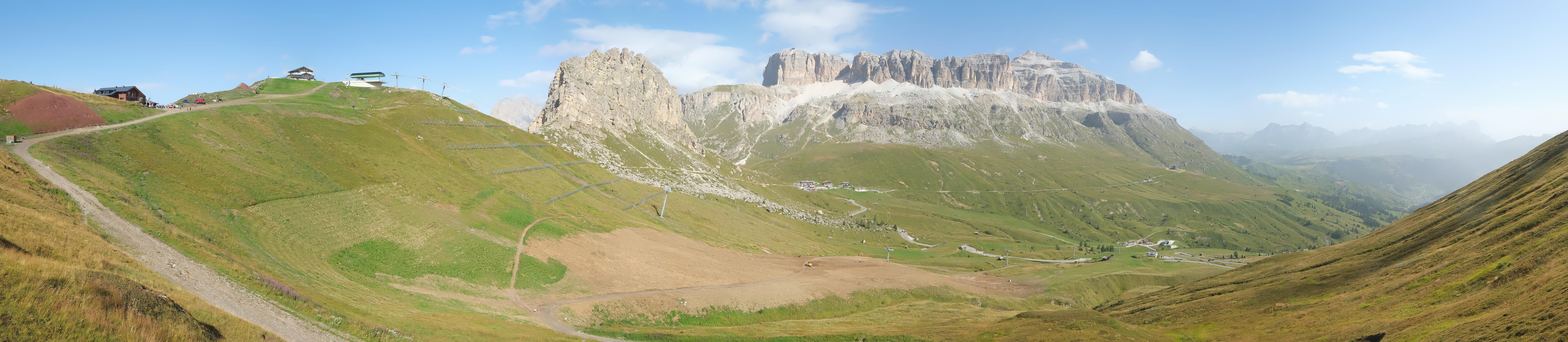 Archiv Foto Webcam Fassatal Panorama - Pordoi Pass