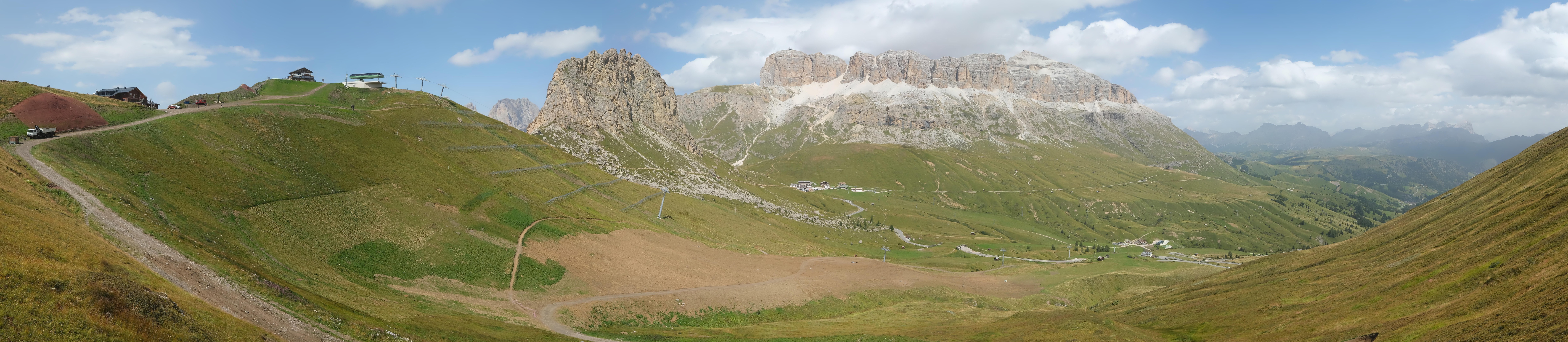 Archiv Foto Webcam Fassatal Panorama - Pordoi Pass