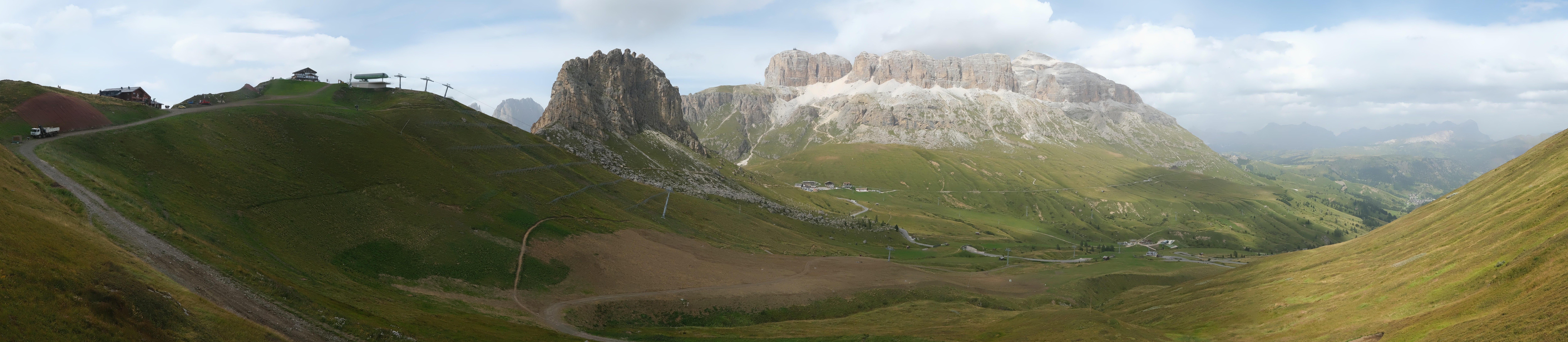 Archiv Foto Webcam Fassatal Panorama - Pordoi Pass