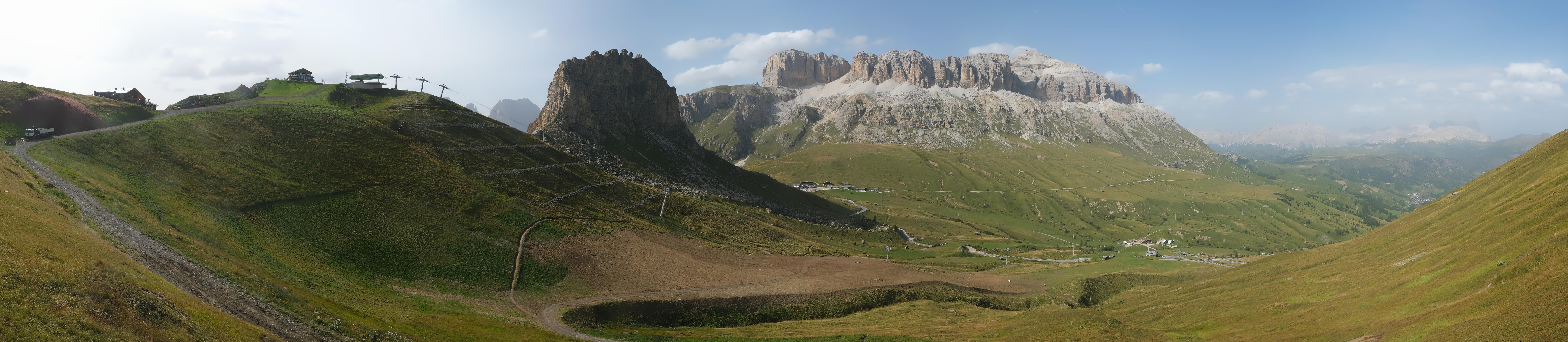Archiv Foto Webcam Fassatal Panorama - Pordoi Pass