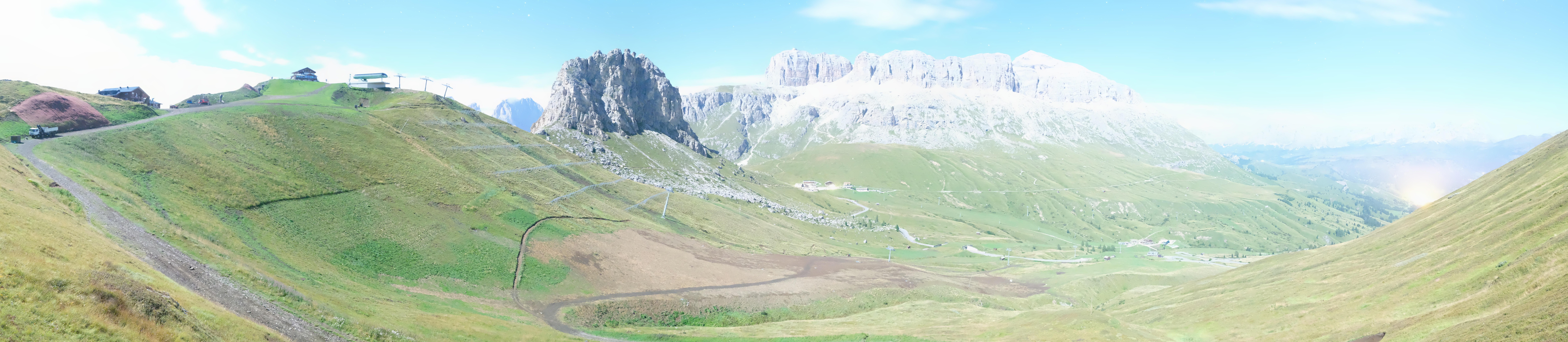 Archiv Foto Webcam Fassatal Panorama - Pordoi Pass