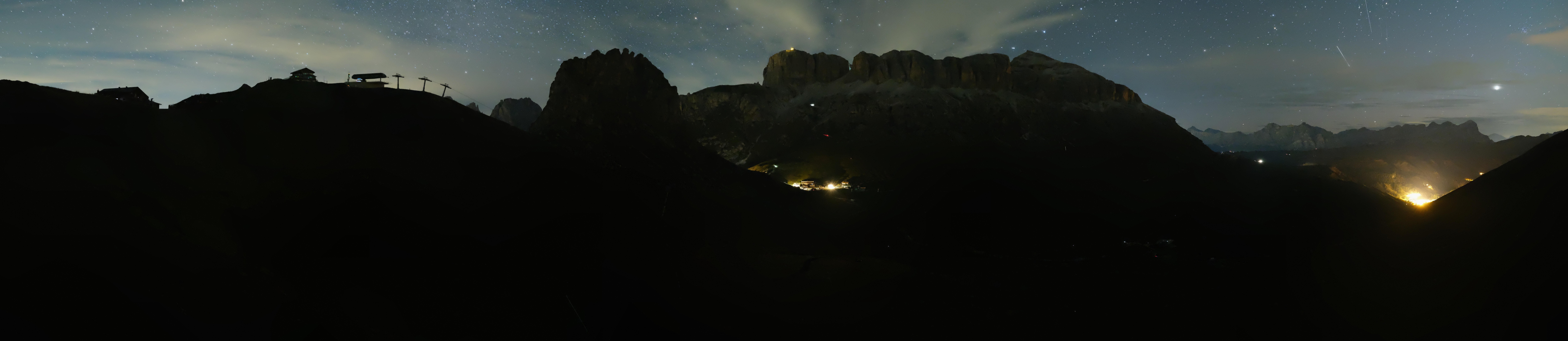 Archiv Foto Webcam Fassatal Panorama - Pordoi Pass