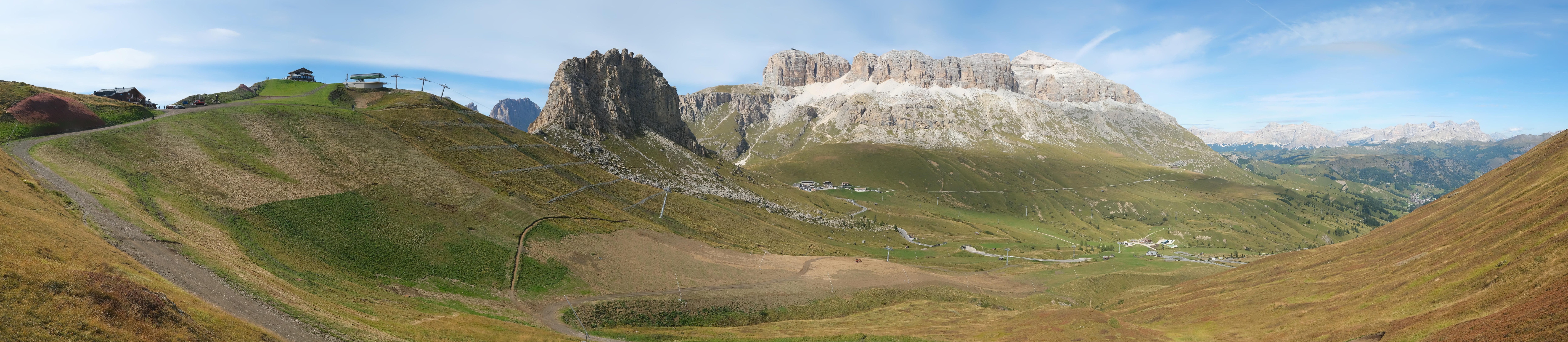 Archiv Foto Webcam Fassatal Panorama - Pordoi Pass