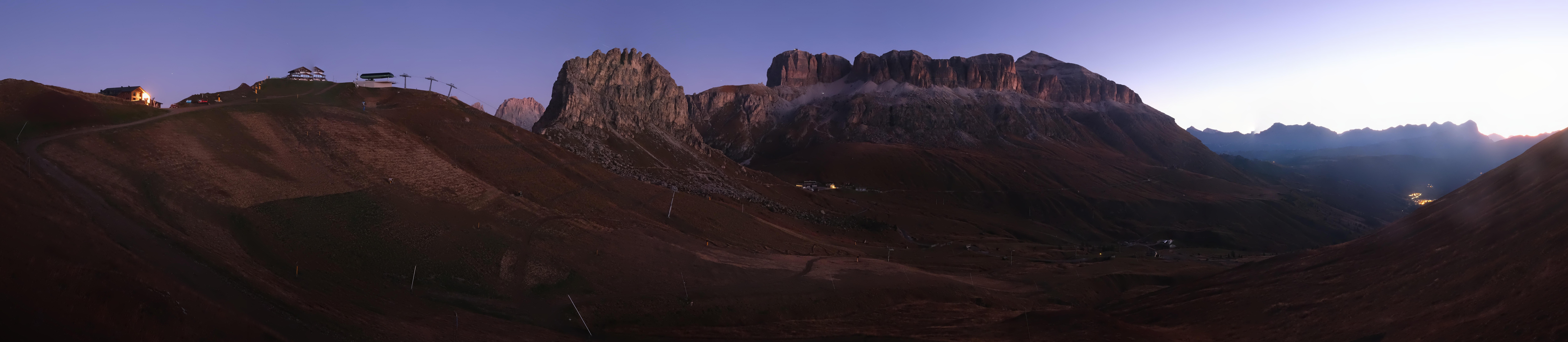 Archiv Foto Webcam Fassatal Panorama - Pordoi Pass