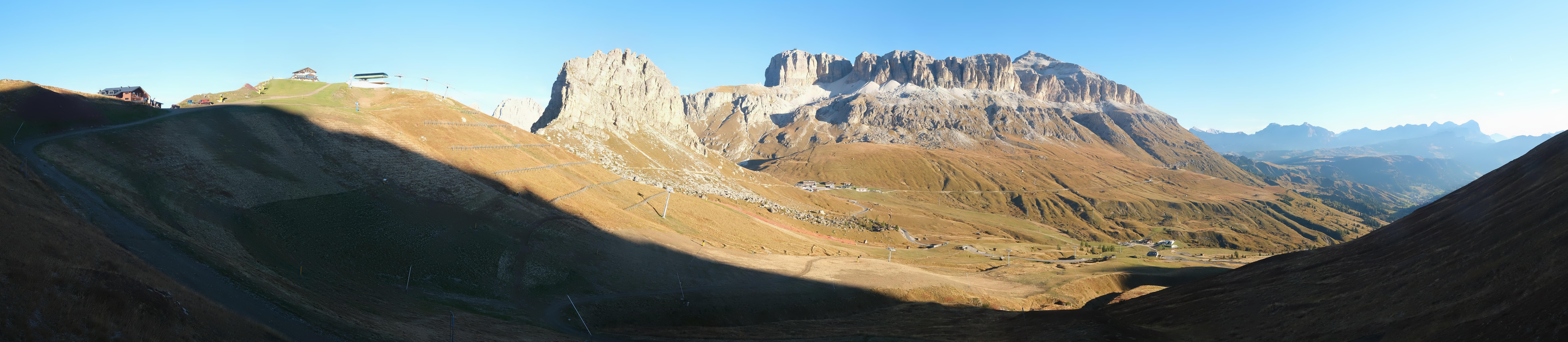 Archiv Foto Webcam Fassatal Panorama - Pordoi Pass