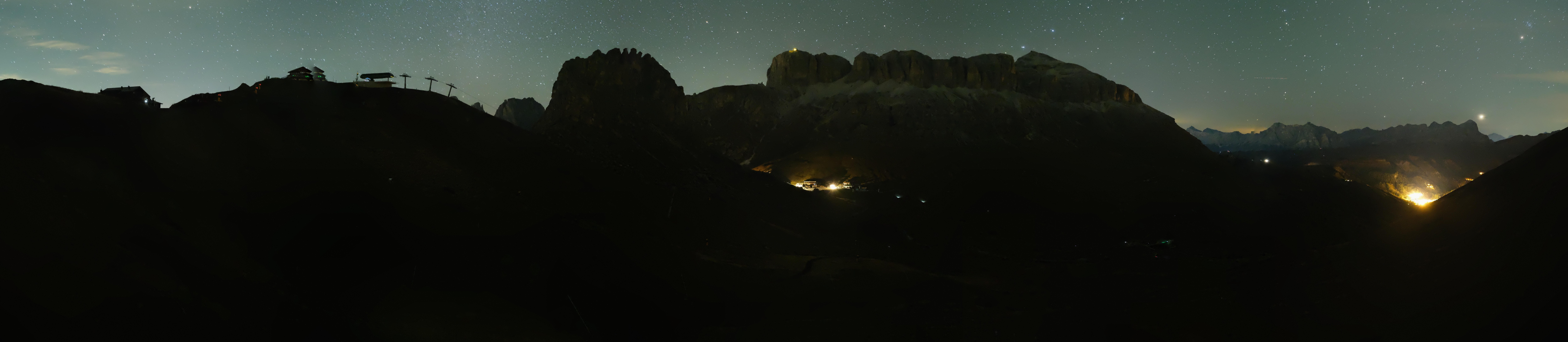 Archiv Foto Webcam Fassatal Panorama - Pordoi Pass