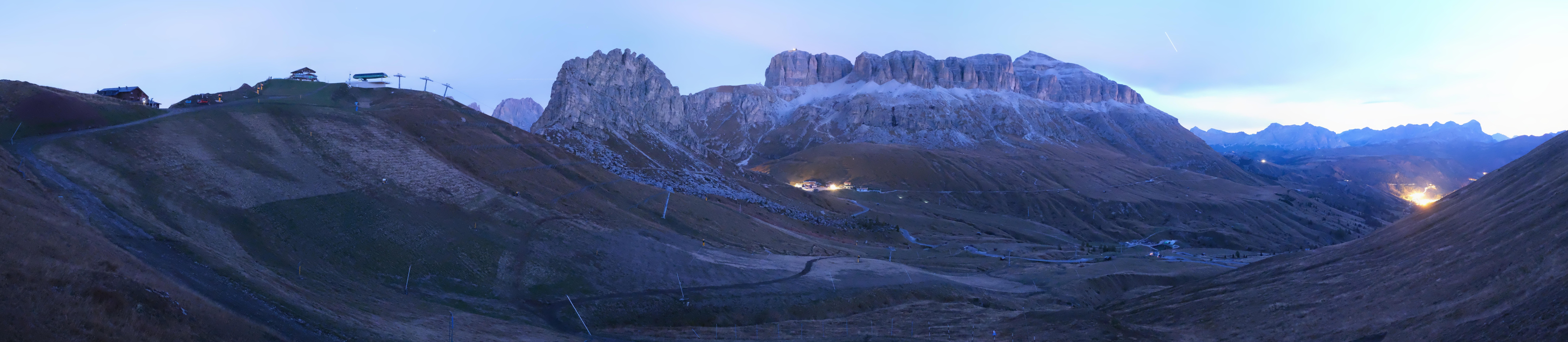 Archiv Foto Webcam Fassatal Panorama - Pordoi Pass