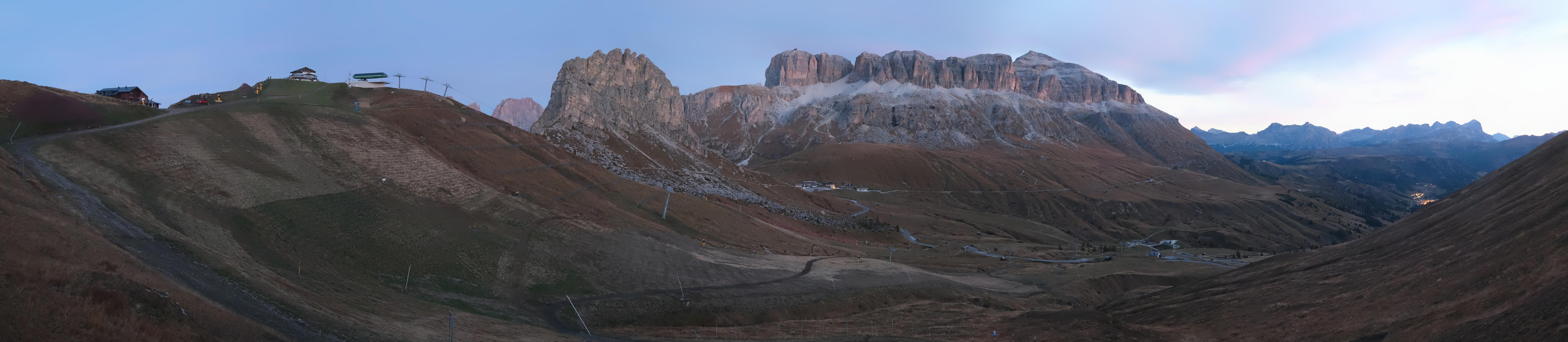 Archiv Foto Webcam Fassatal Panorama - Pordoi Pass