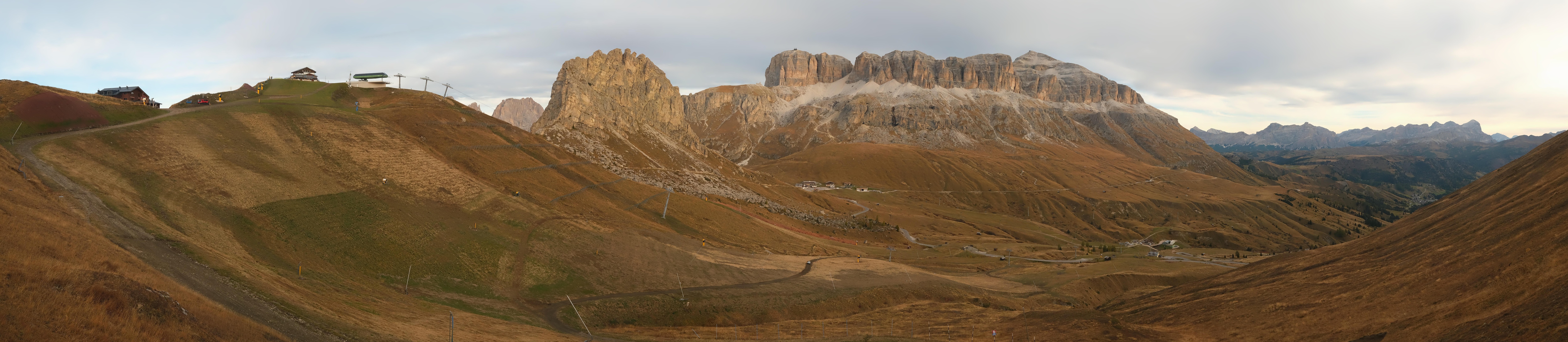 Archiv Foto Webcam Fassatal Panorama - Pordoi Pass