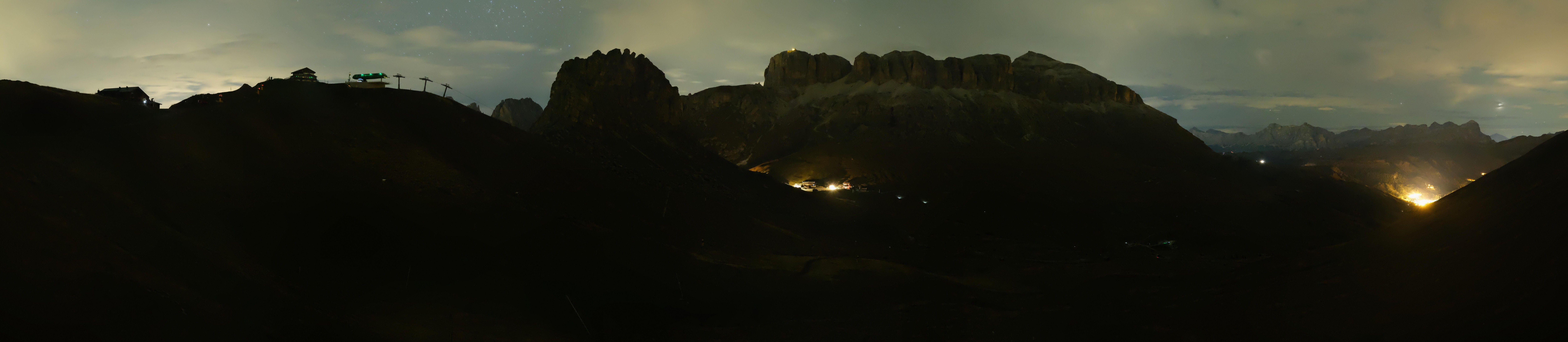 Archiv Foto Webcam Fassatal Panorama - Pordoi Pass