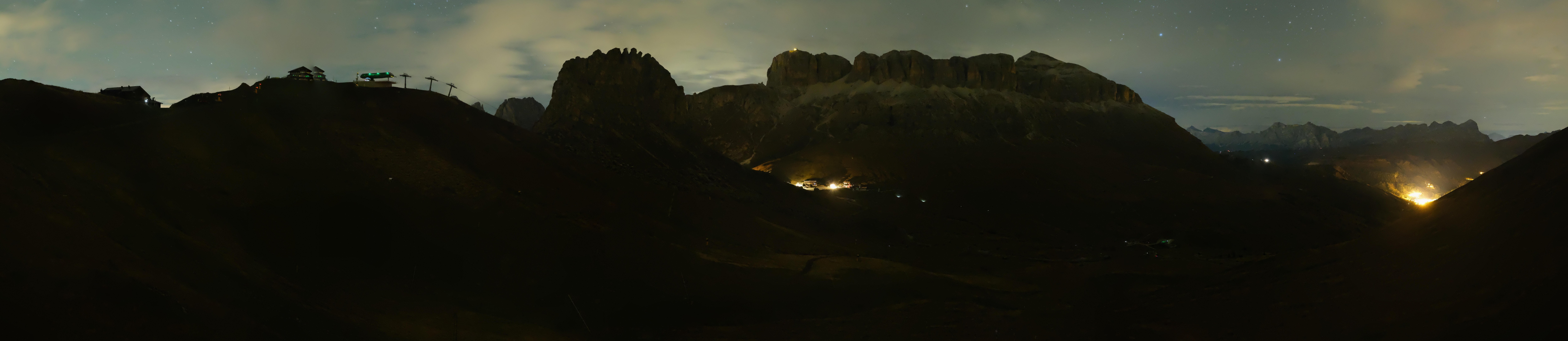Archiv Foto Webcam Fassatal Panorama - Pordoi Pass
