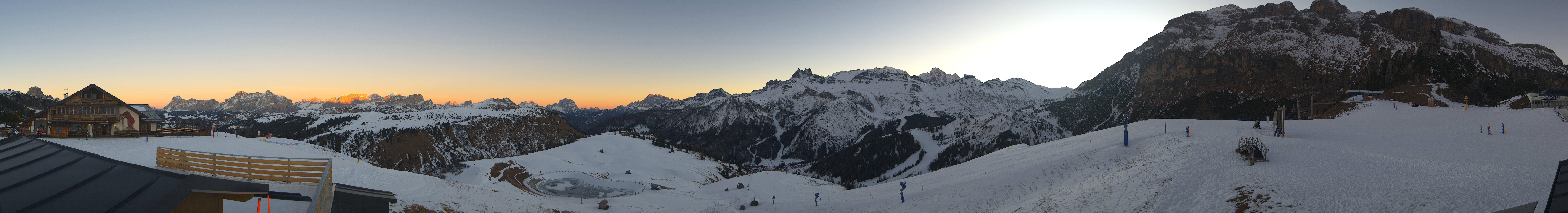 Archiv Foto Webcam Rundblick Bec de Roces, Arabba