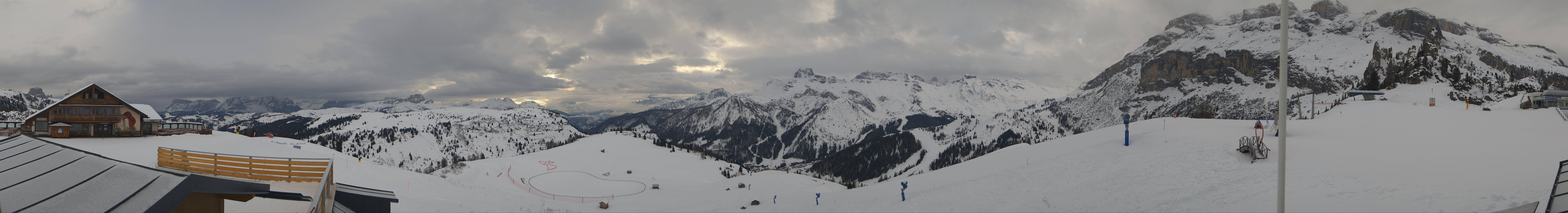 Archiv Foto Webcam Rundblick Bec de Roces, Arabba