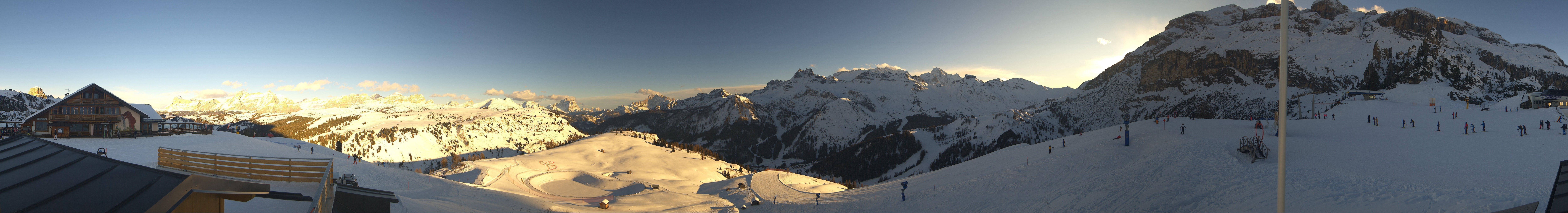 Archiv Foto Webcam Rundblick Bec de Roces, Arabba