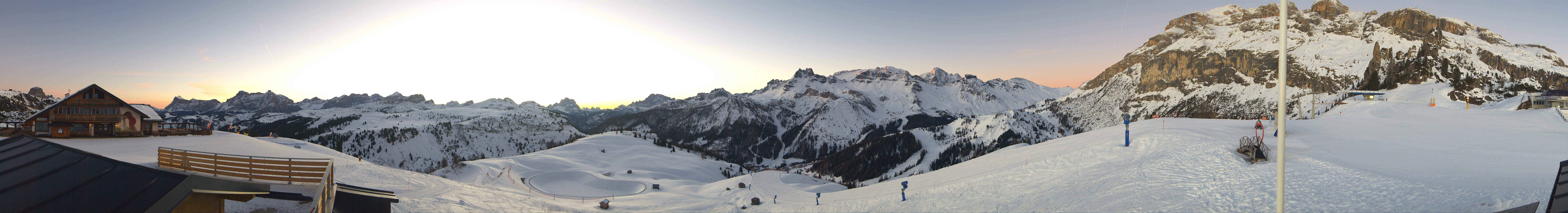 Archiv Foto Webcam Rundblick Bec de Roces, Arabba