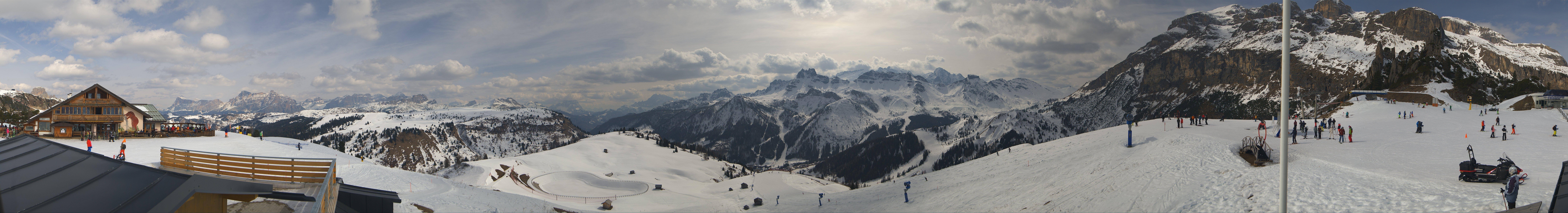 Archiv Foto Webcam Rundblick Bec de Roces, Arabba