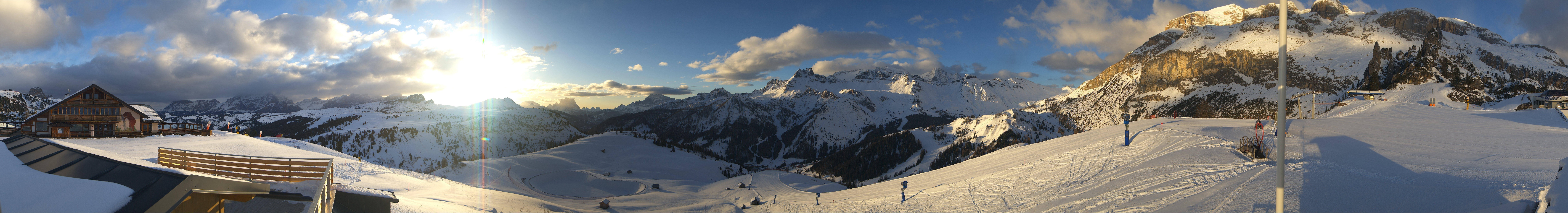 Archiv Foto Webcam Rundblick Bec de Roces, Arabba