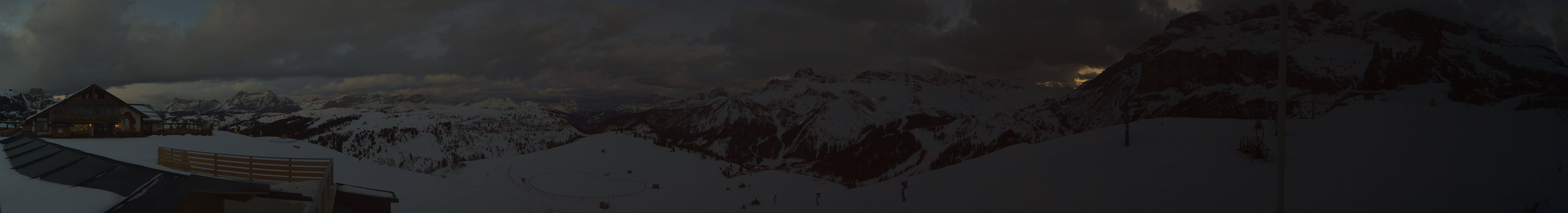 Archiv Foto Webcam Rundblick Bec de Roces, Arabba