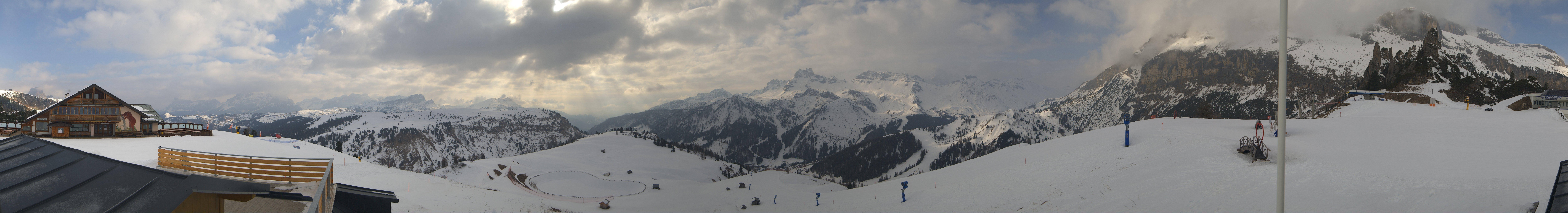 Archiv Foto Webcam Rundblick Bec de Roces, Arabba