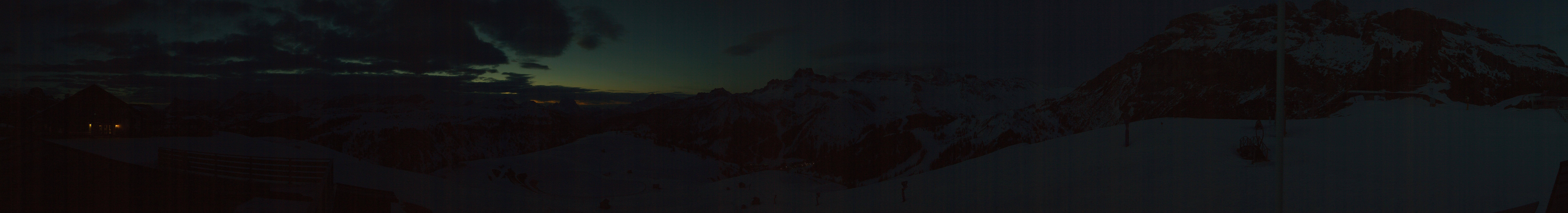 Archiv Foto Webcam Rundblick Bec de Roces, Arabba