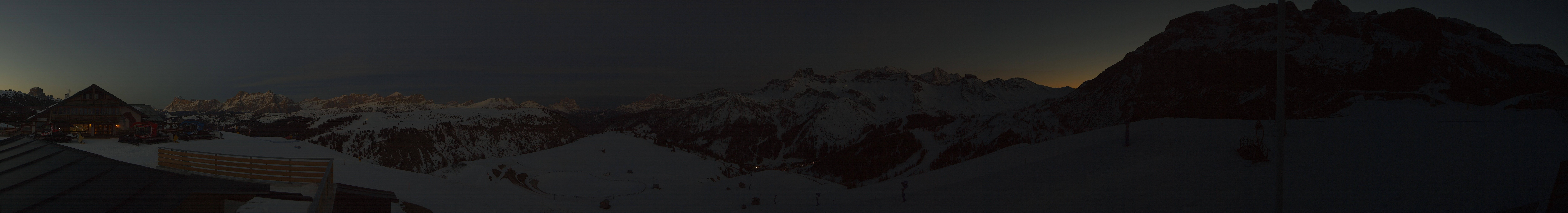 Archiv Foto Webcam Rundblick Bec de Roces, Arabba