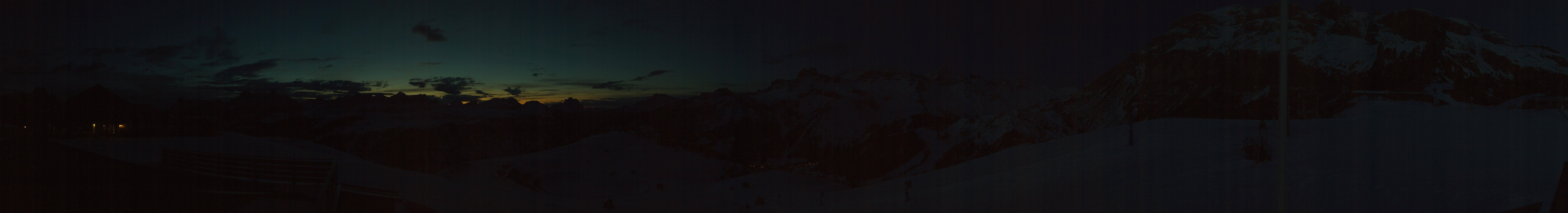 Archiv Foto Webcam Rundblick Bec de Roces, Arabba